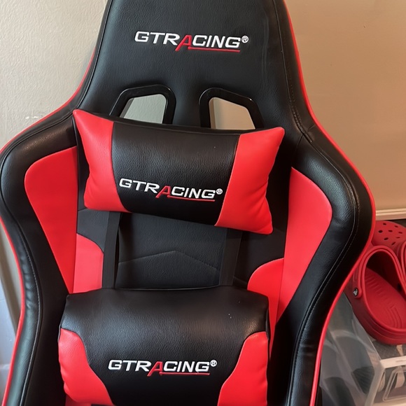 GTRacing Bluetooth Gaming Chair - Picture 2 of 5